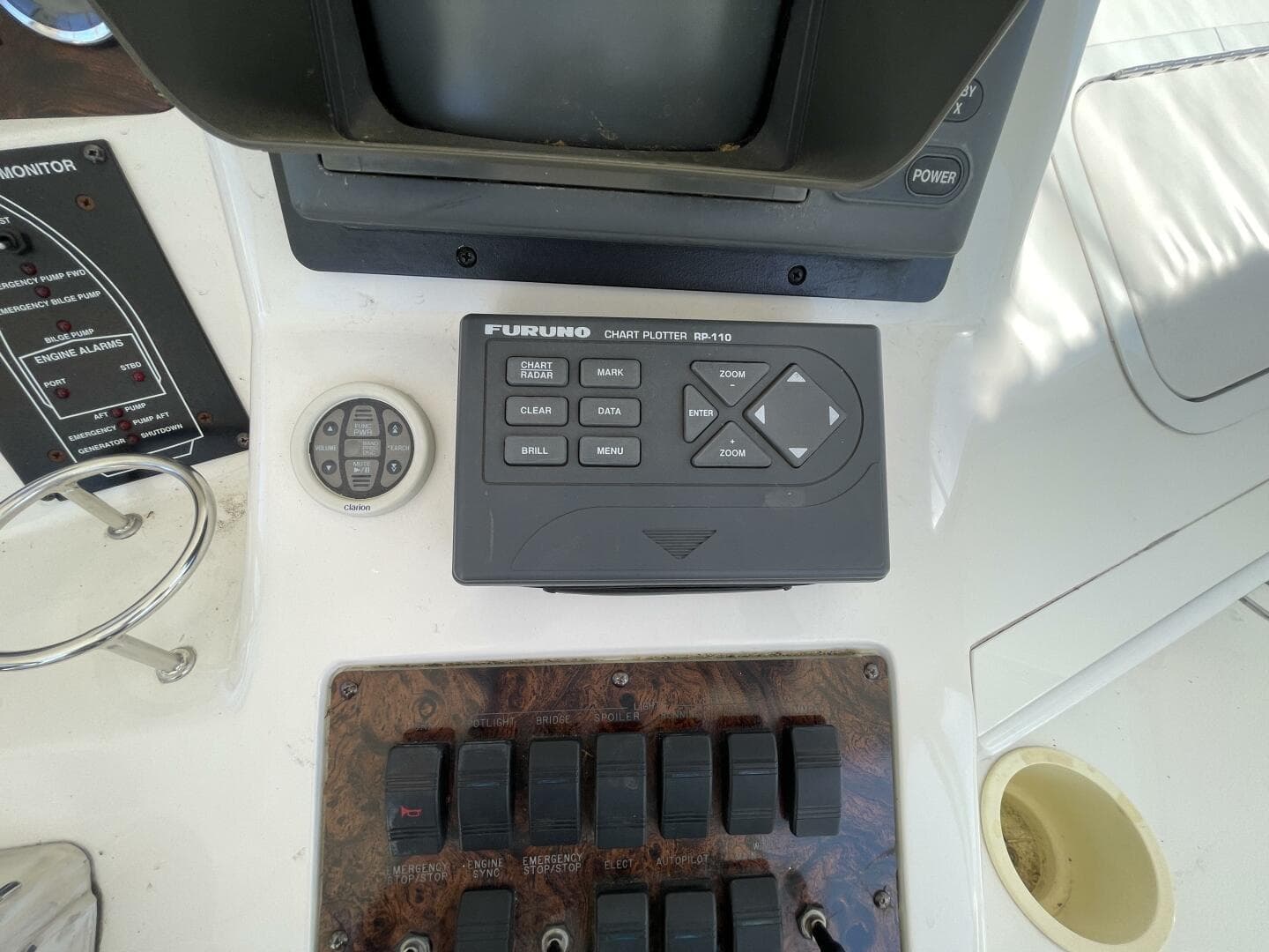 1998 Sea Ray 480 Sedan Bridge — photo 18