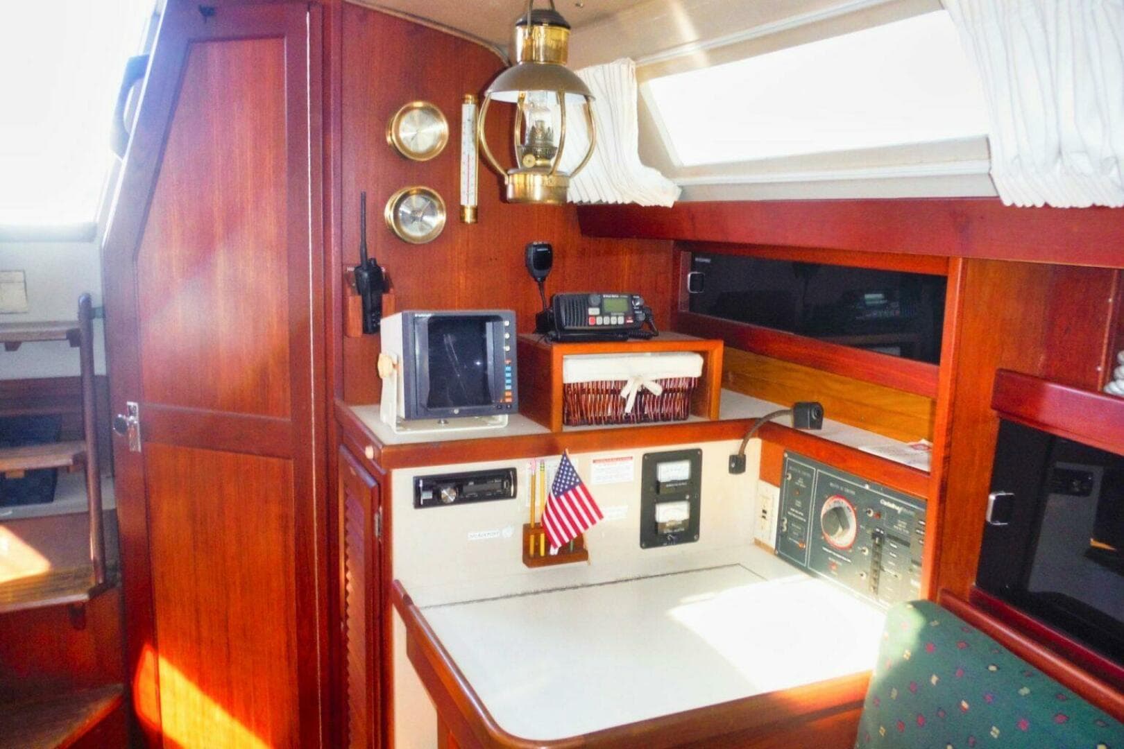 1988 Catalina 34 — photo 20