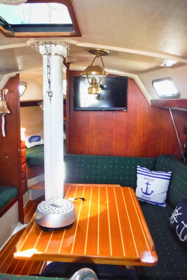 1988 Catalina 34 — photo 18