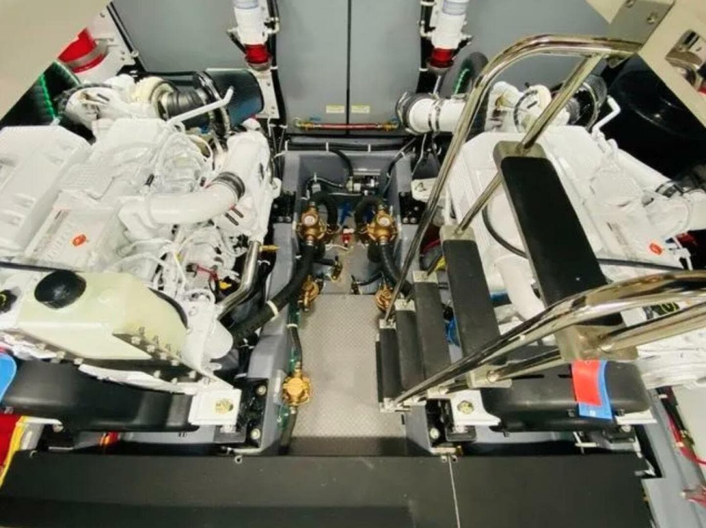 2019 Carver C52 Command Bridge — photo 58