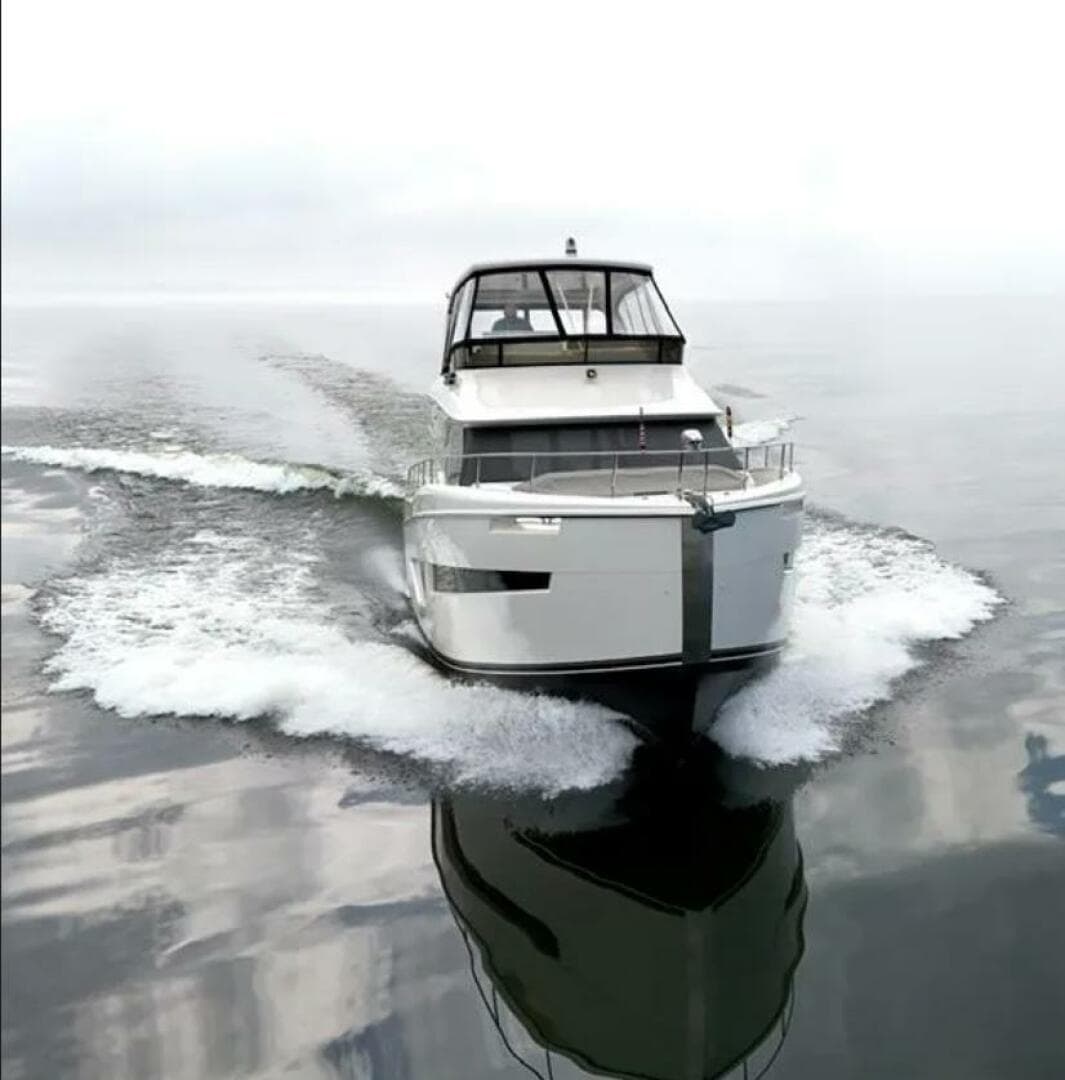 2019 Carver C52 Command Bridge — photo 26