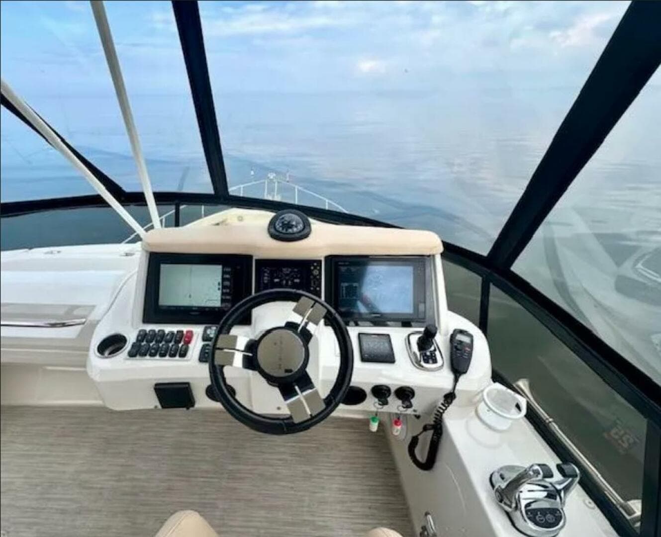 2019 Carver C52 Command Bridge — photo 36