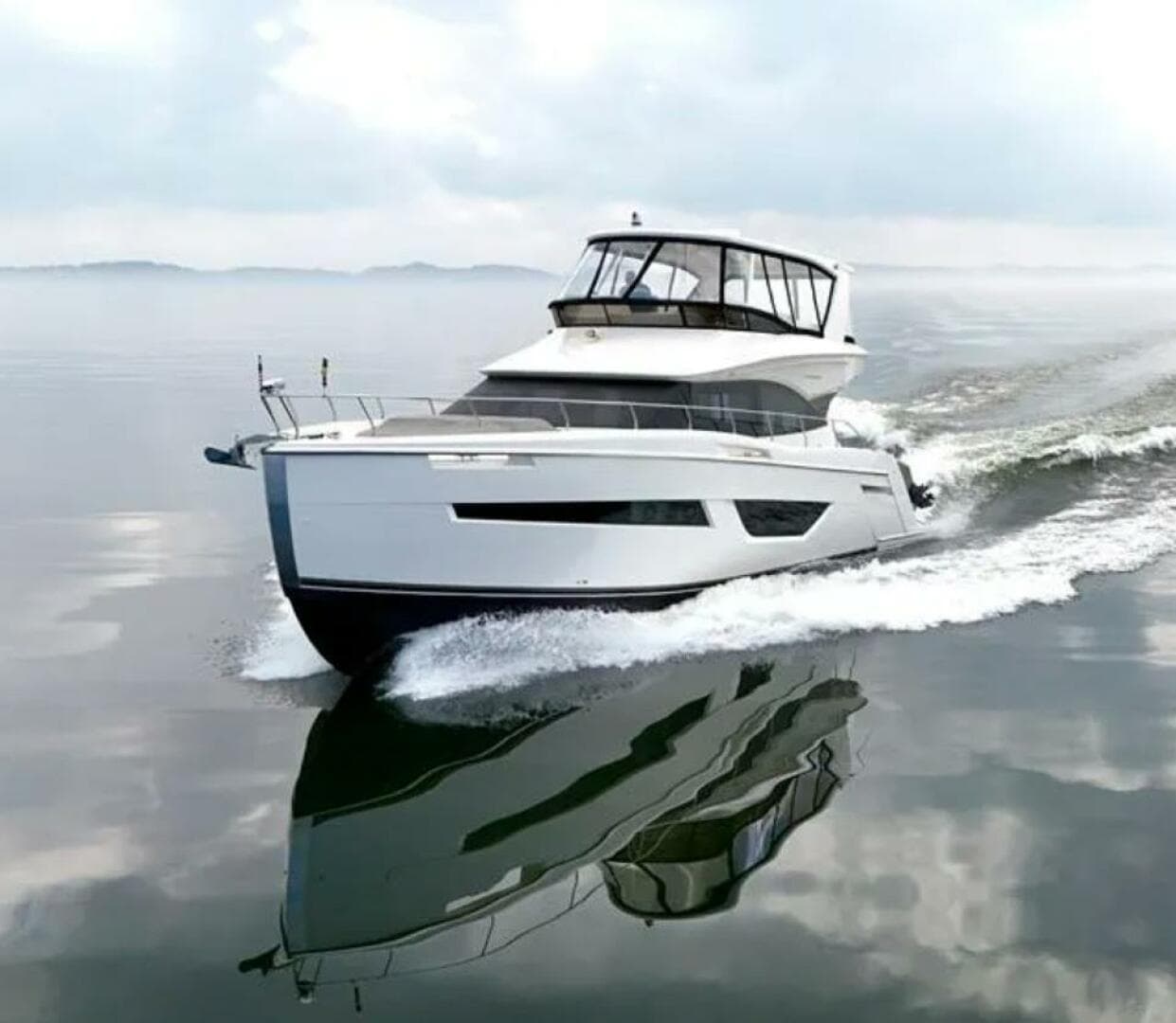 2019 Carver C52 Command Bridge — photo 16