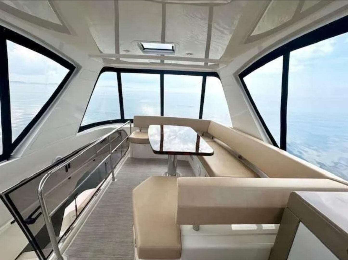 2019 Carver C52 Command Bridge — photo 28