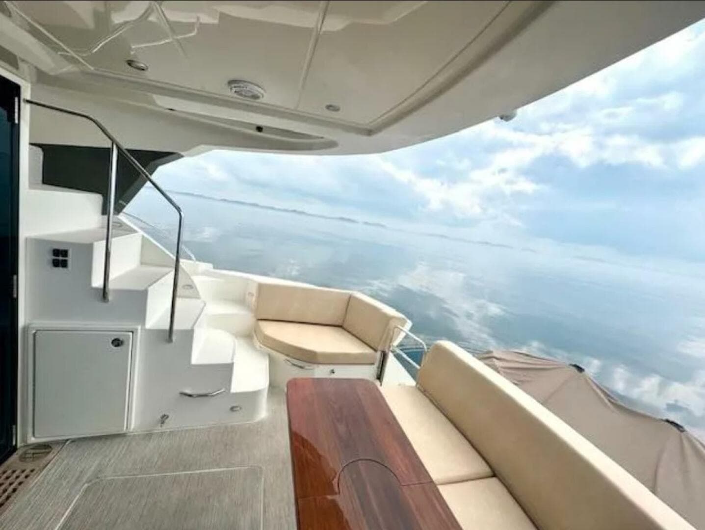 2019 Carver C52 Command Bridge — photo 39