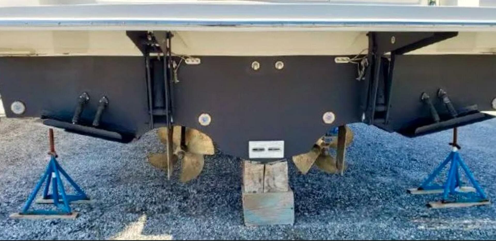 2019 Carver C52 Command Bridge — photo 55