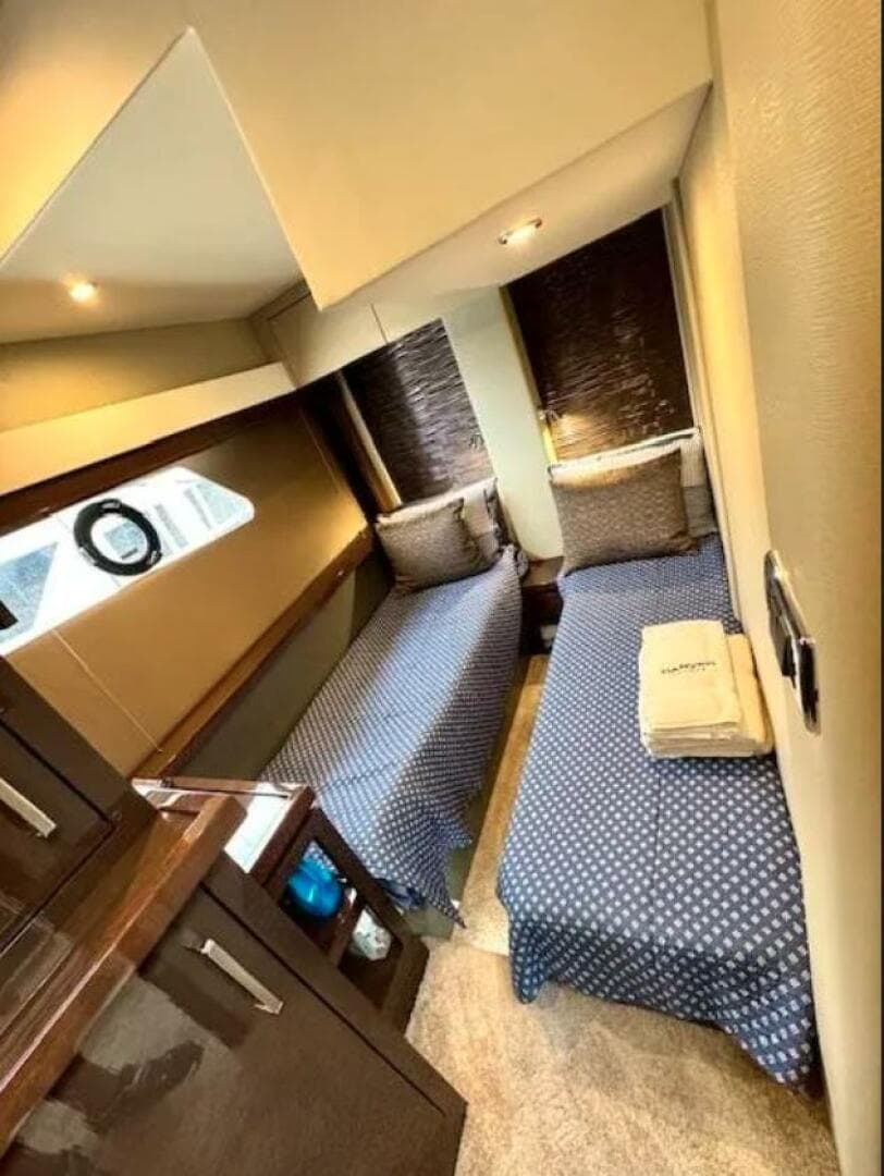 2019 Carver C52 Command Bridge — photo 49