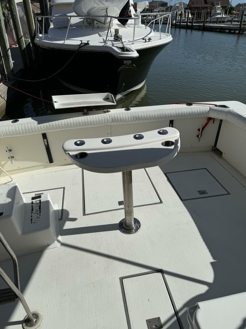 1983 Bertram 385 Convertible — photo 2