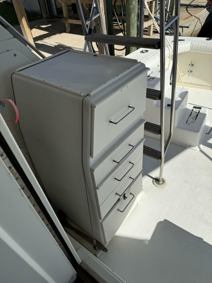 1983 Bertram 385 Convertible — photo 11