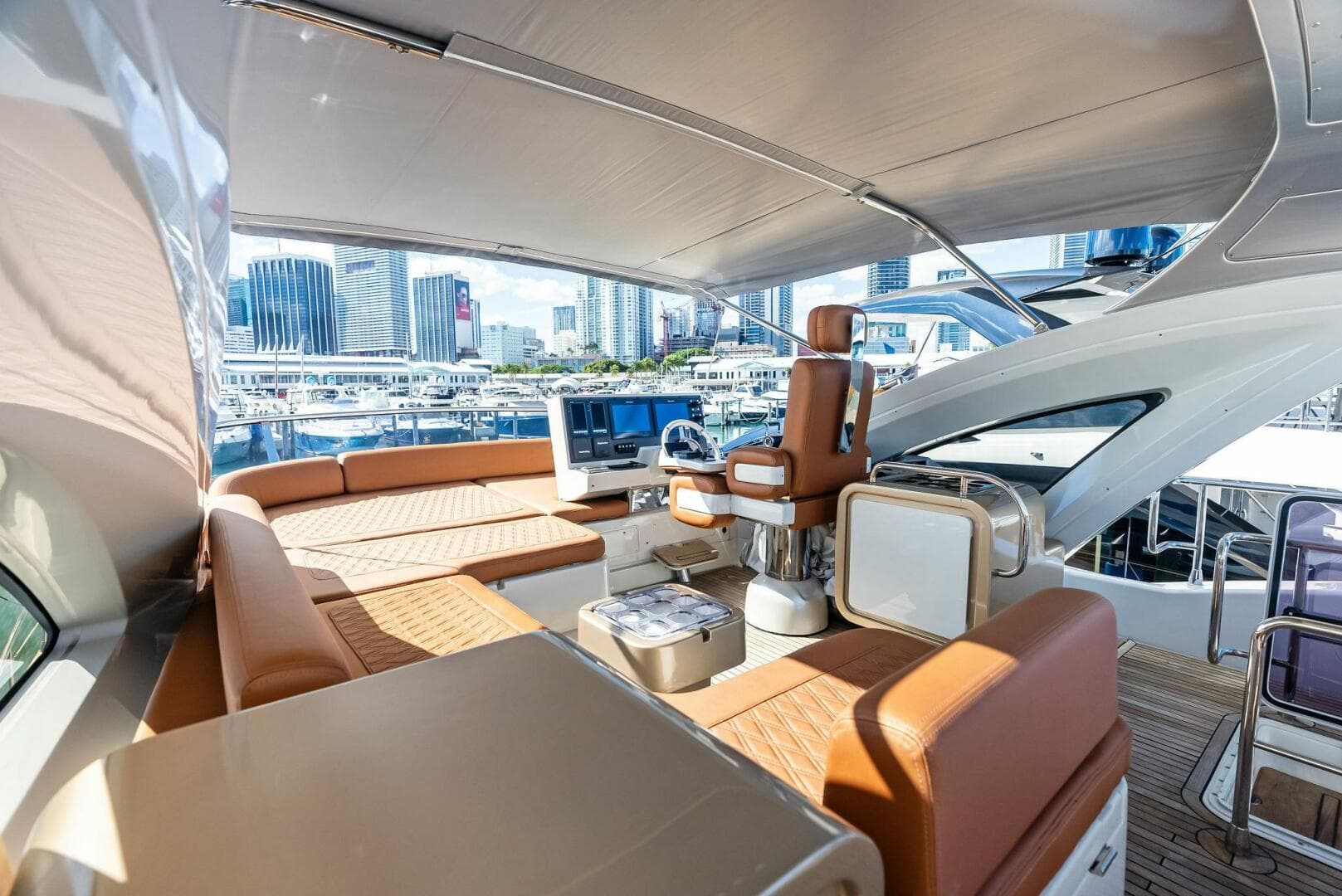 2014 Azimut 72S — photo 18