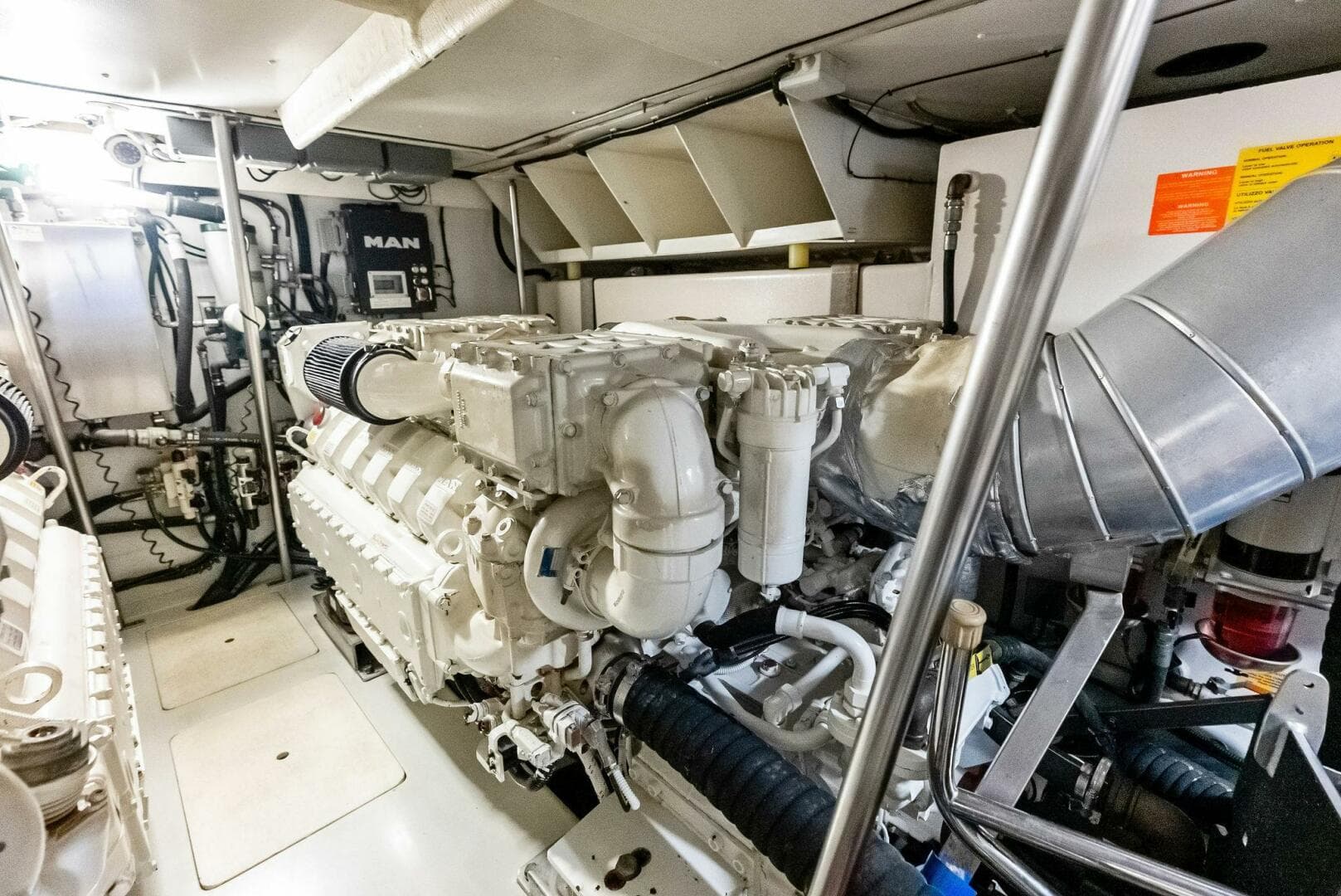 2014 Azimut 72S — photo 56