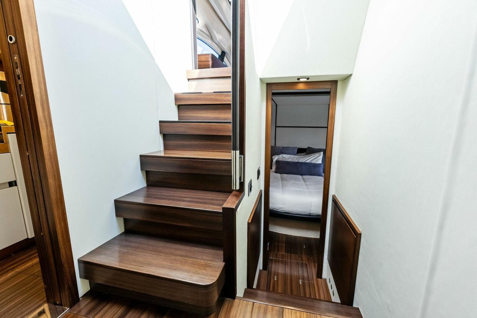 2014 Azimut 72S — photo 37