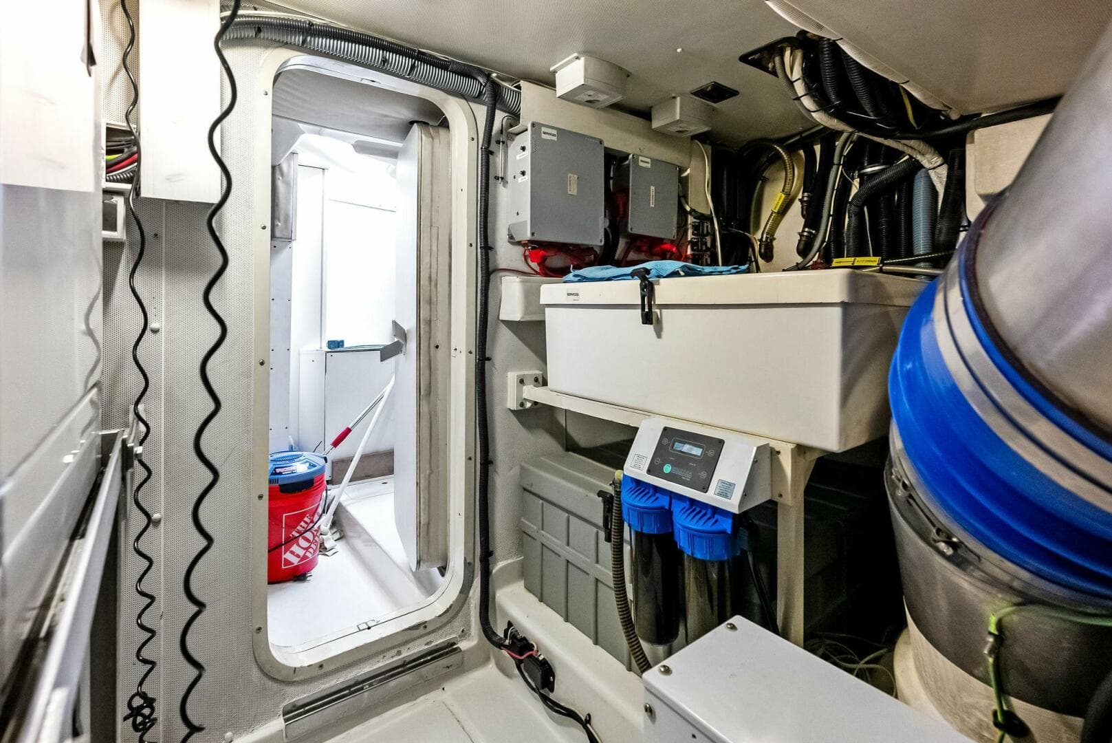 2014 Azimut 72S — photo 57