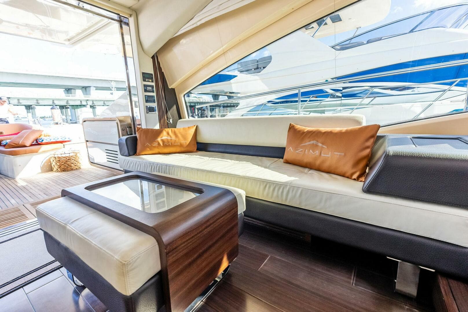 2014 Azimut 72S — photo 27