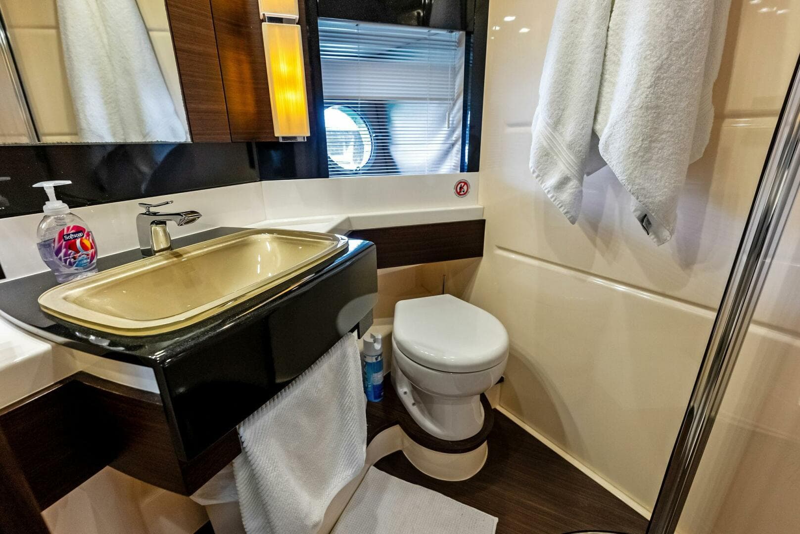 2014 Azimut 72S — photo 51