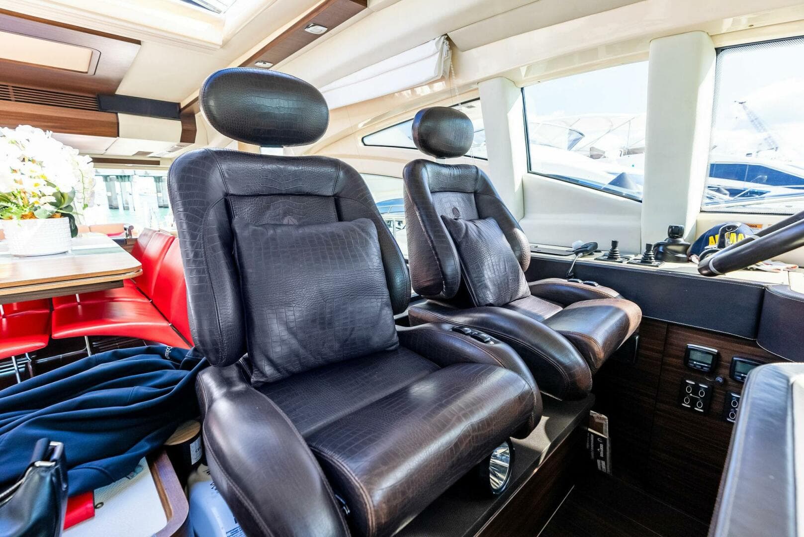 2014 Azimut 72S — photo 32