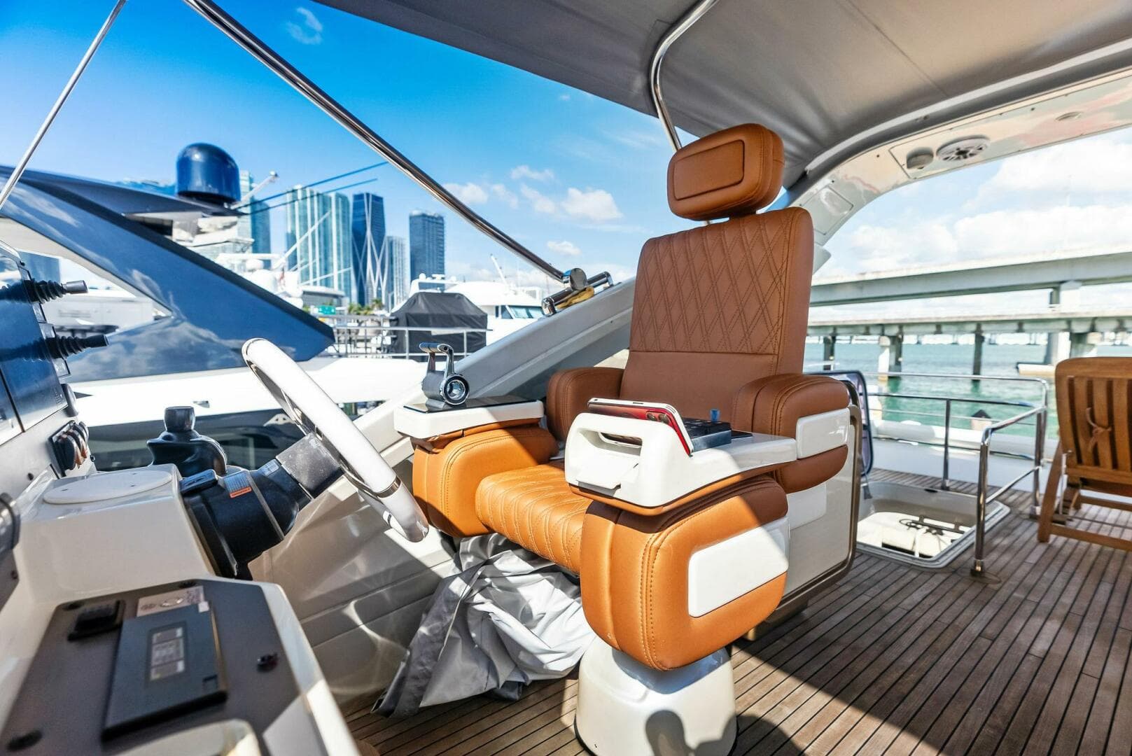 2014 Azimut 72S — photo 20