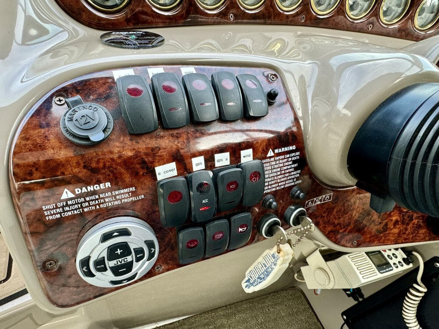 2004 Four Winns Vista 288 — photo 31