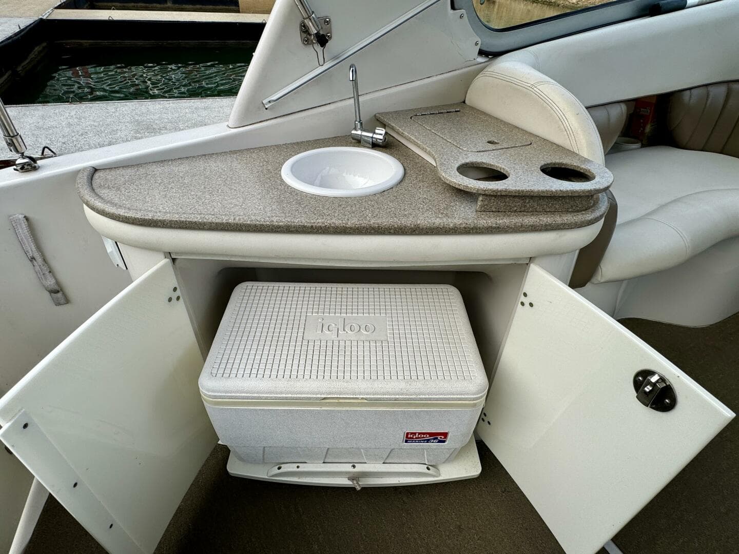 2004 Four Winns Vista 288 — photo 51