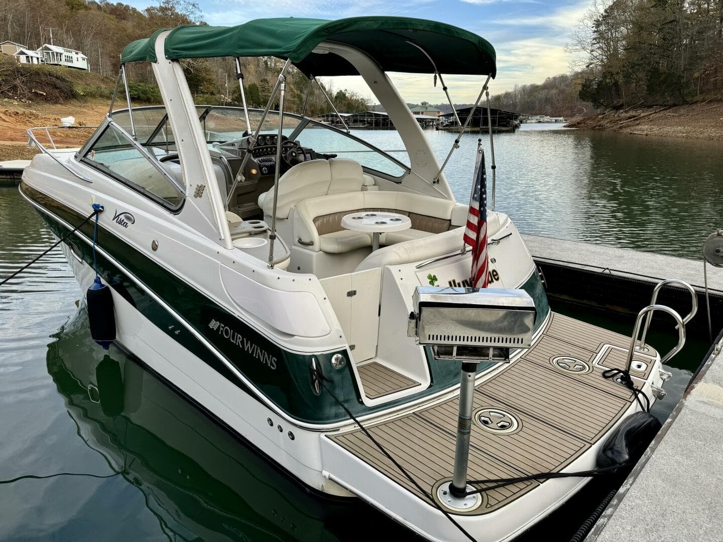2004 Four Winns Vista 288 — photo 17