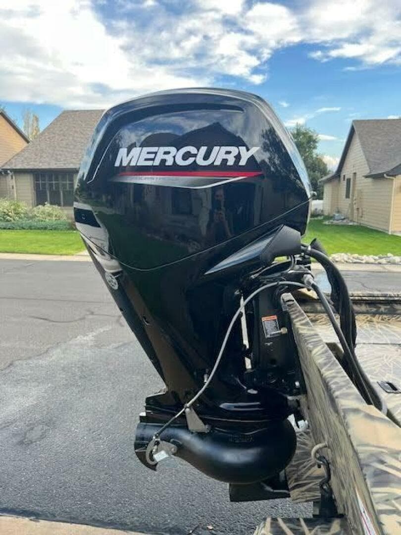 2023 Lowe Roughneck 1860 — photo 14