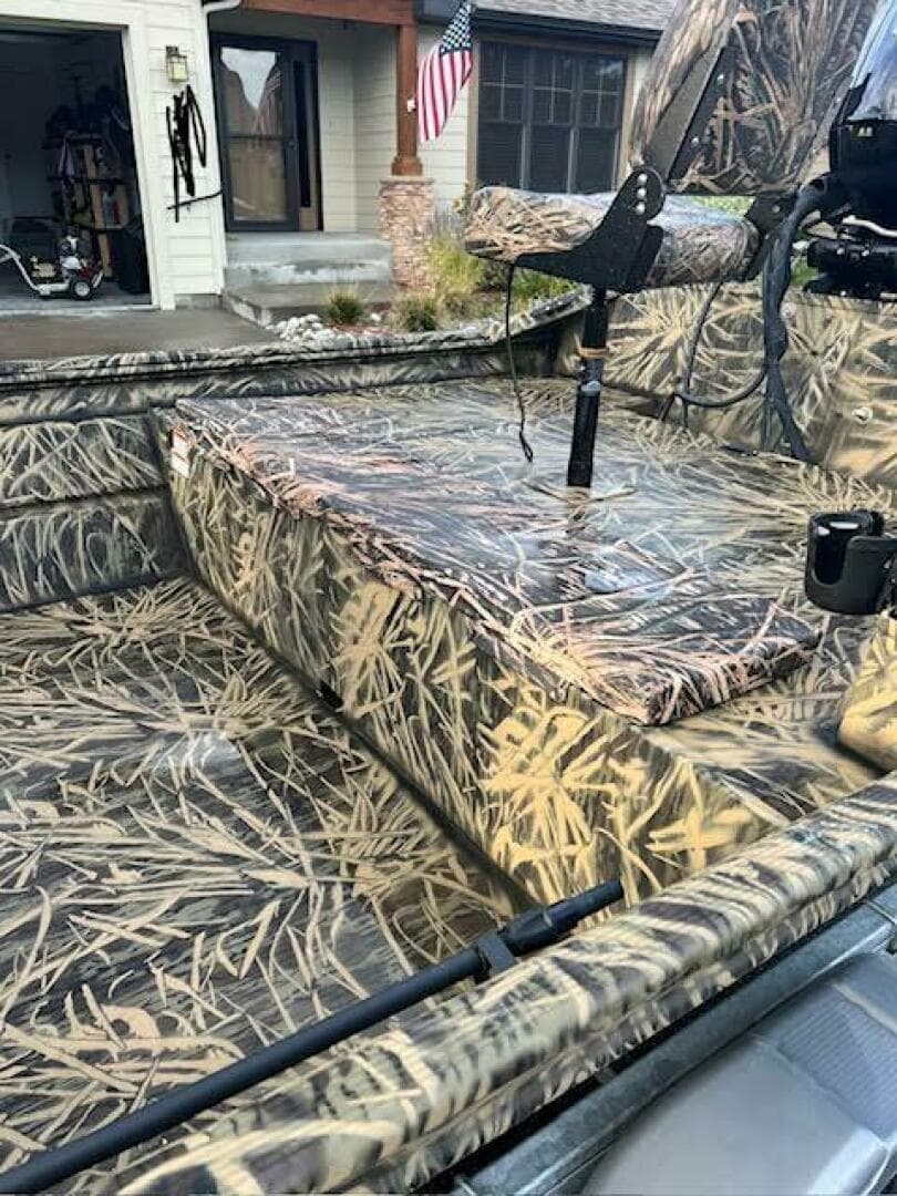 2023 Lowe Roughneck 1860 — photo 7