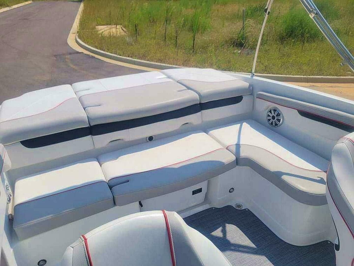 2019 Tahoe 700 — photo 11