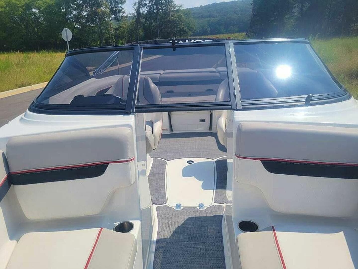 2019 Tahoe 700 — photo 9