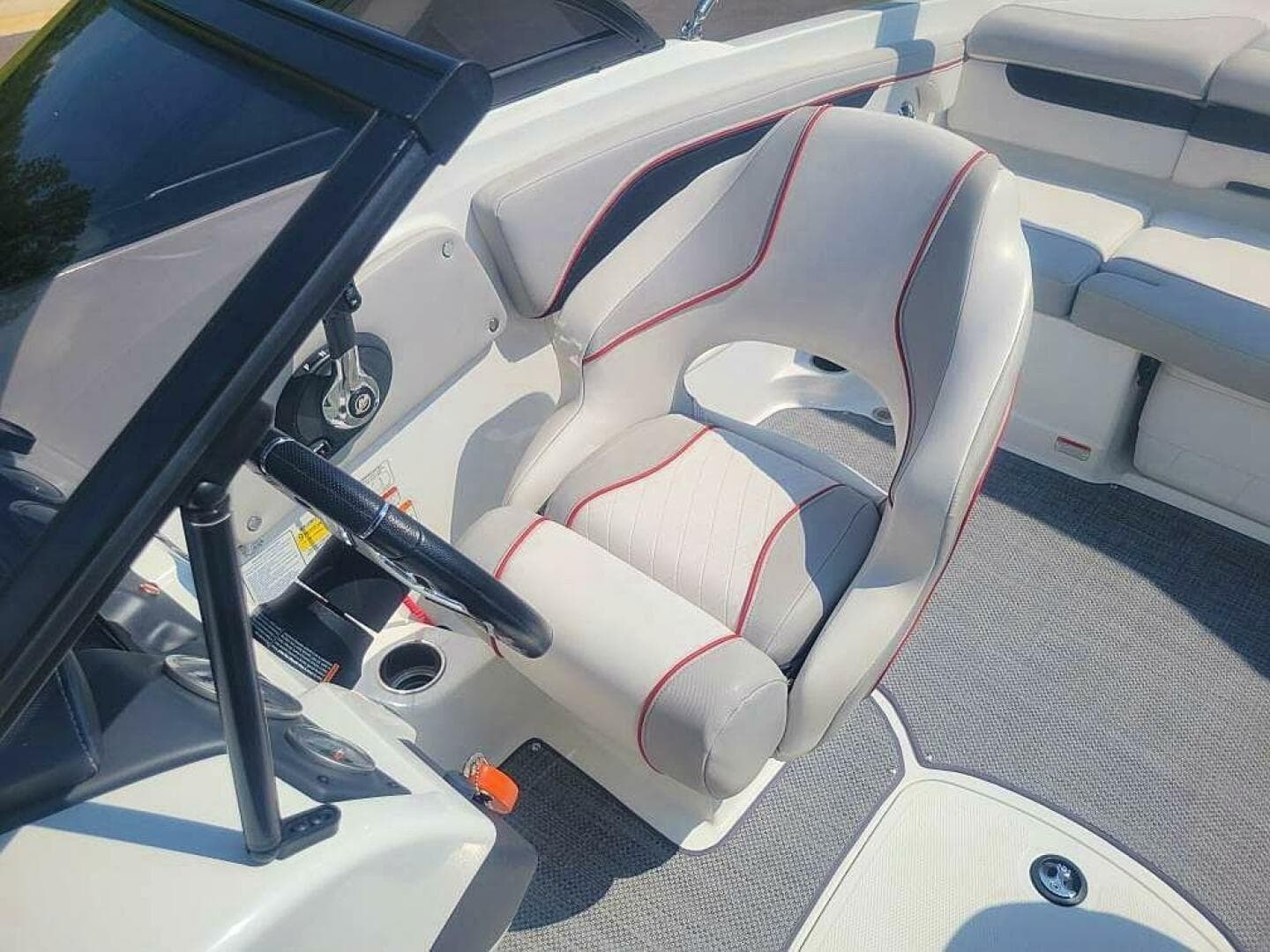 2019 Tahoe 700 — photo 14