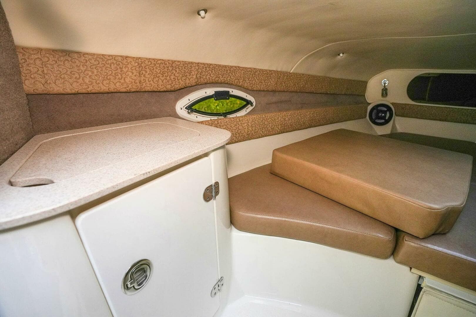 2016 Stingray 225 Cr — photo 48