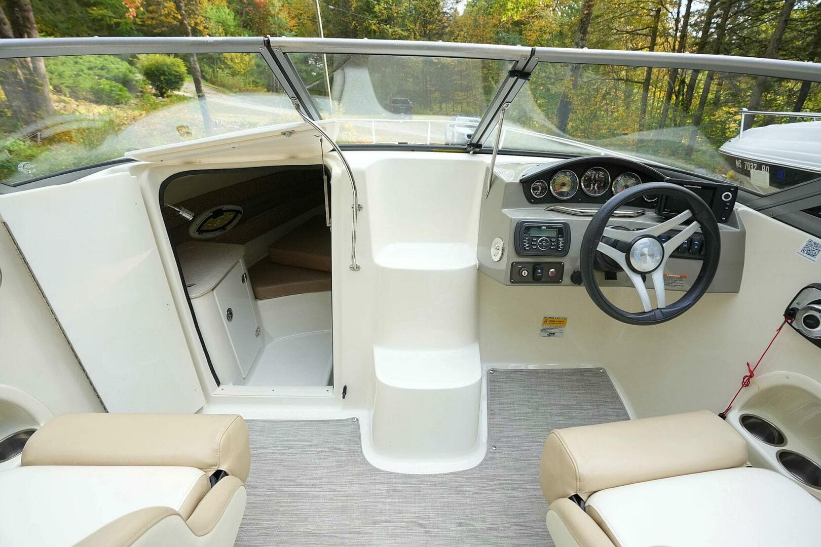 2016 Stingray 225 Cr — photo 10