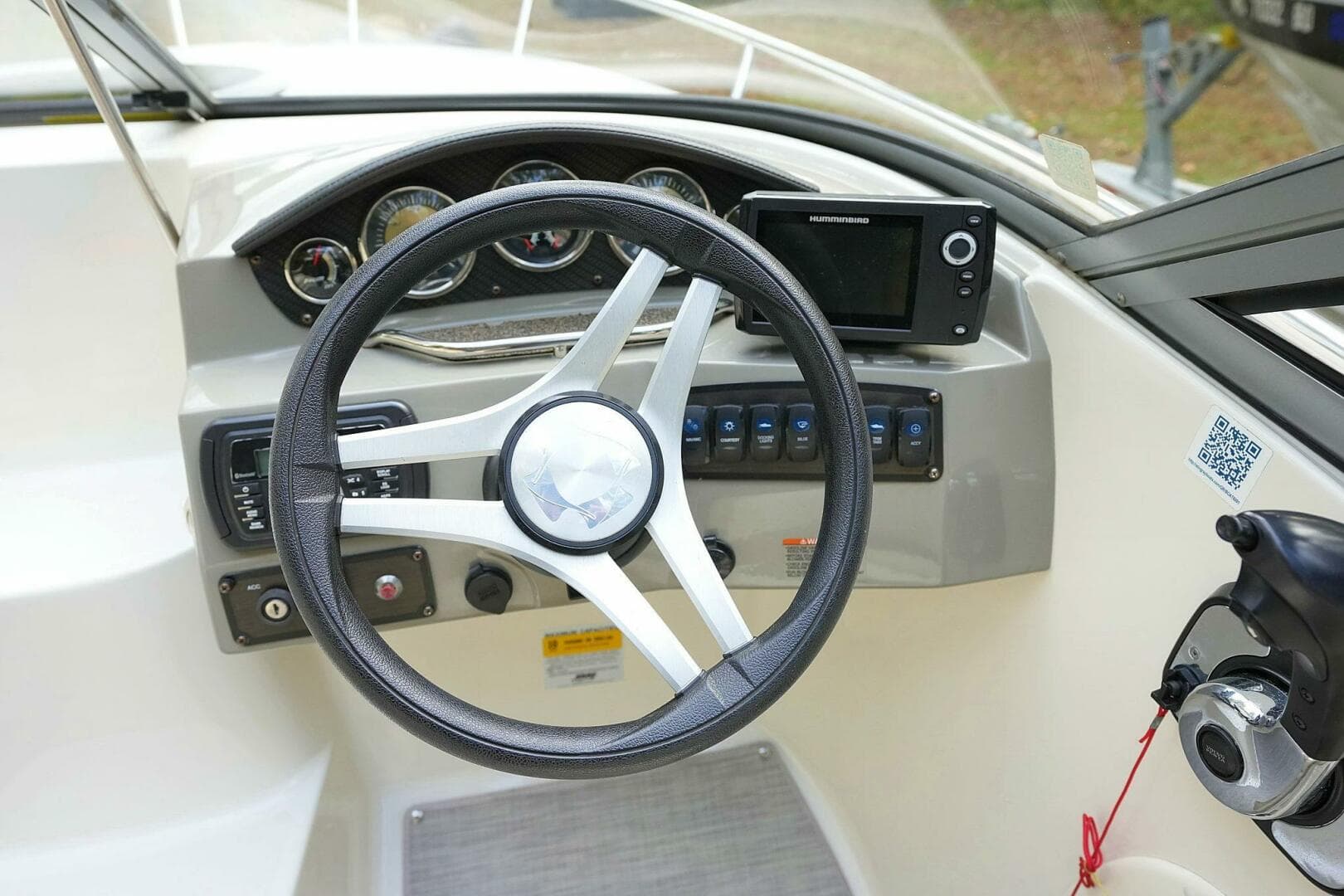 2016 Stingray 225 Cr — photo 11