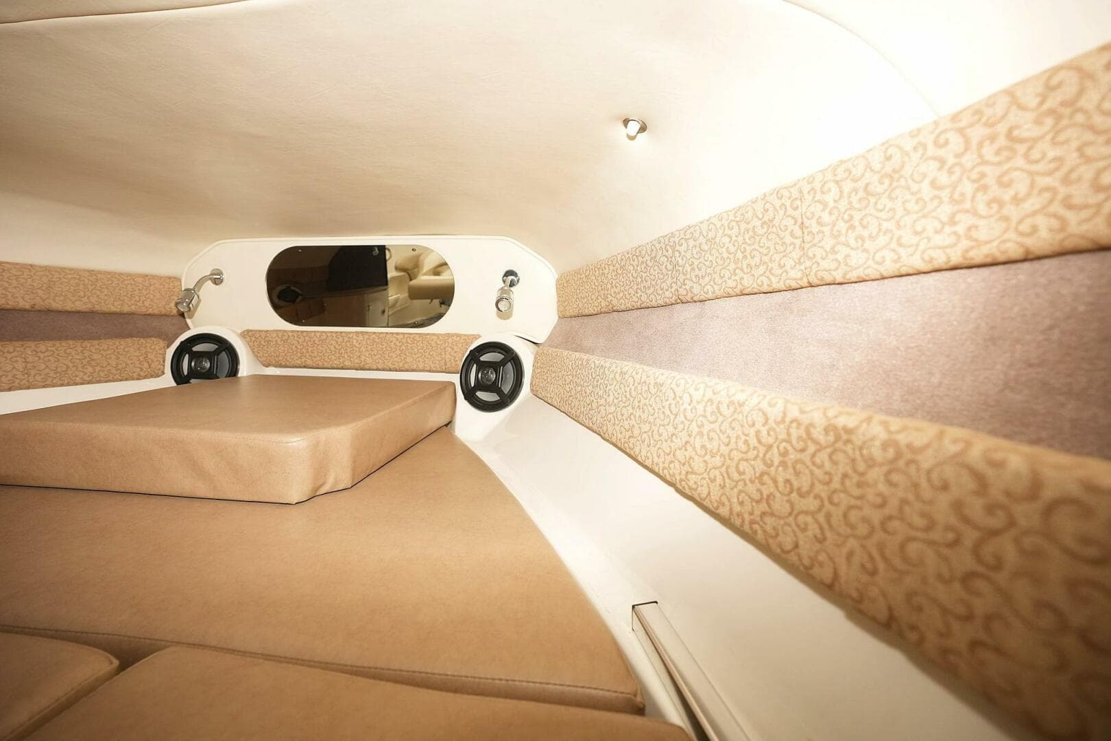 2016 Stingray 225 Cr — photo 56