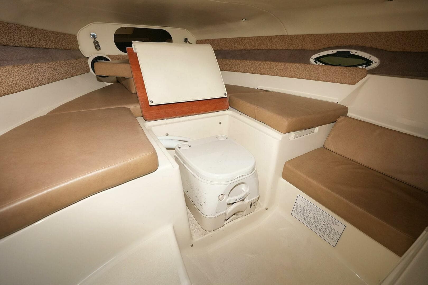 2016 Stingray 225 Cr — photo 34