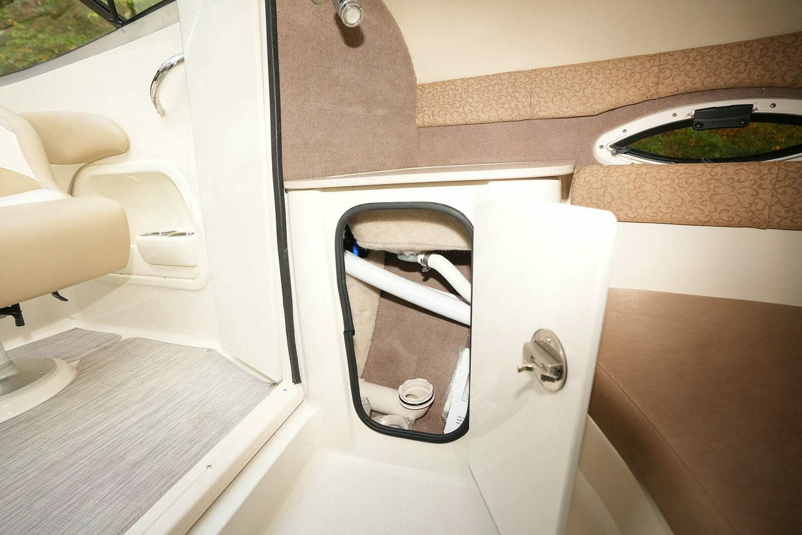 2016 Stingray 225 Cr — photo 52