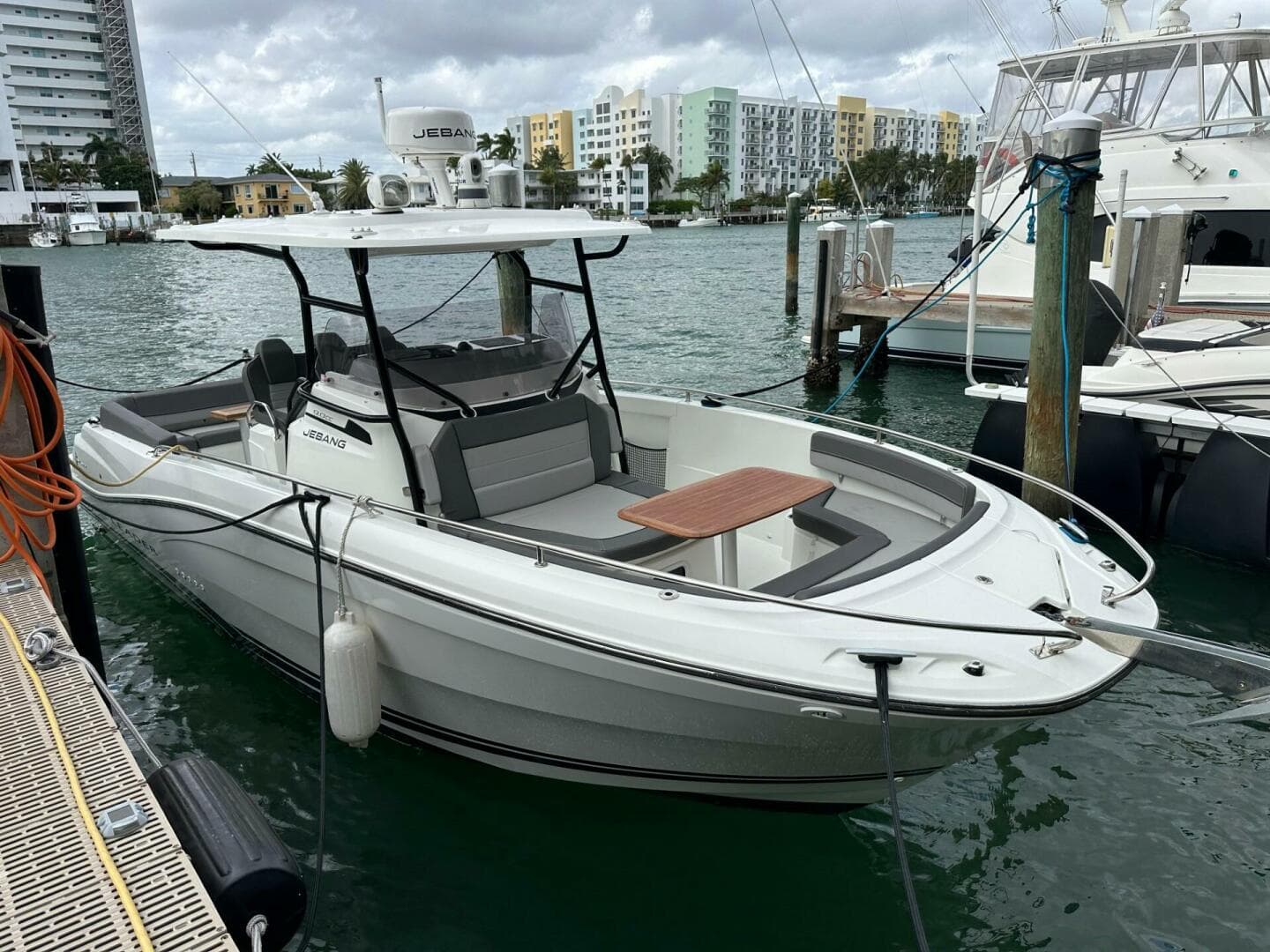 2023 Jeanneau Leader 9.0 CC — photo 3