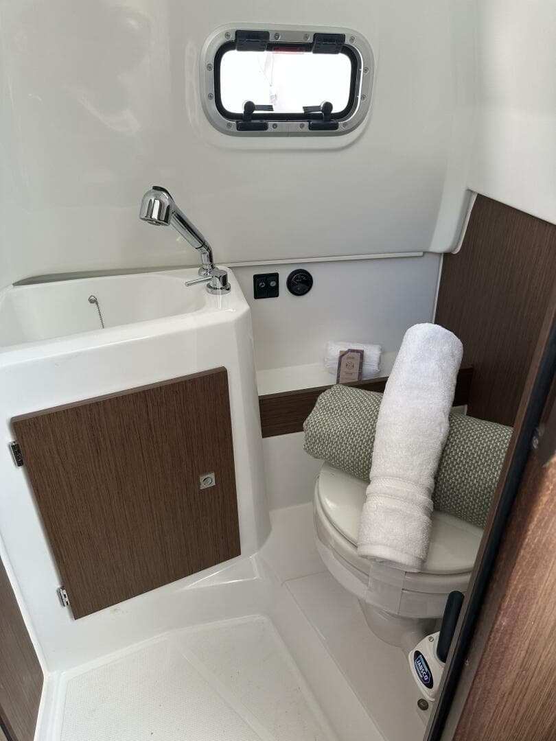 2023 Jeanneau Leader 9.0 CC — photo 21