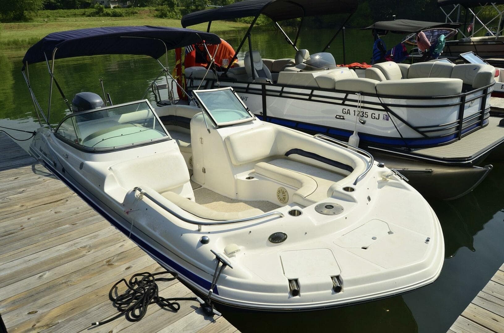 2011 Hurricane Sundeck 217 — photo 1
