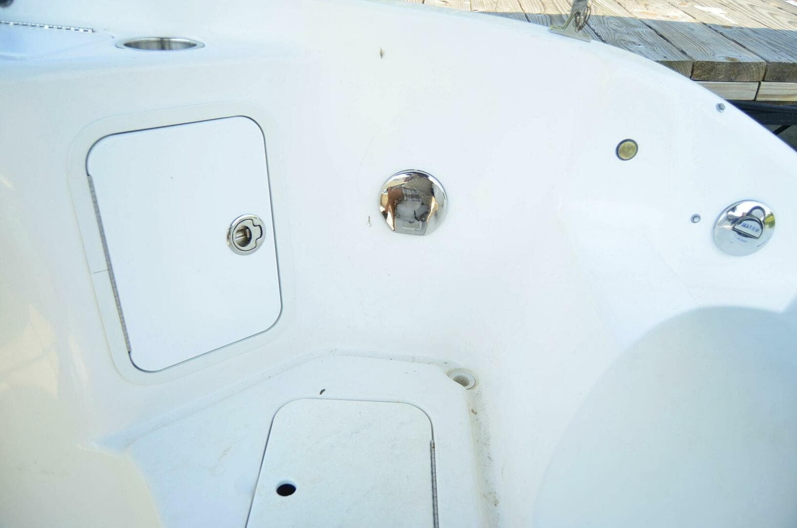 2011 Hurricane Sundeck 217 — photo 47