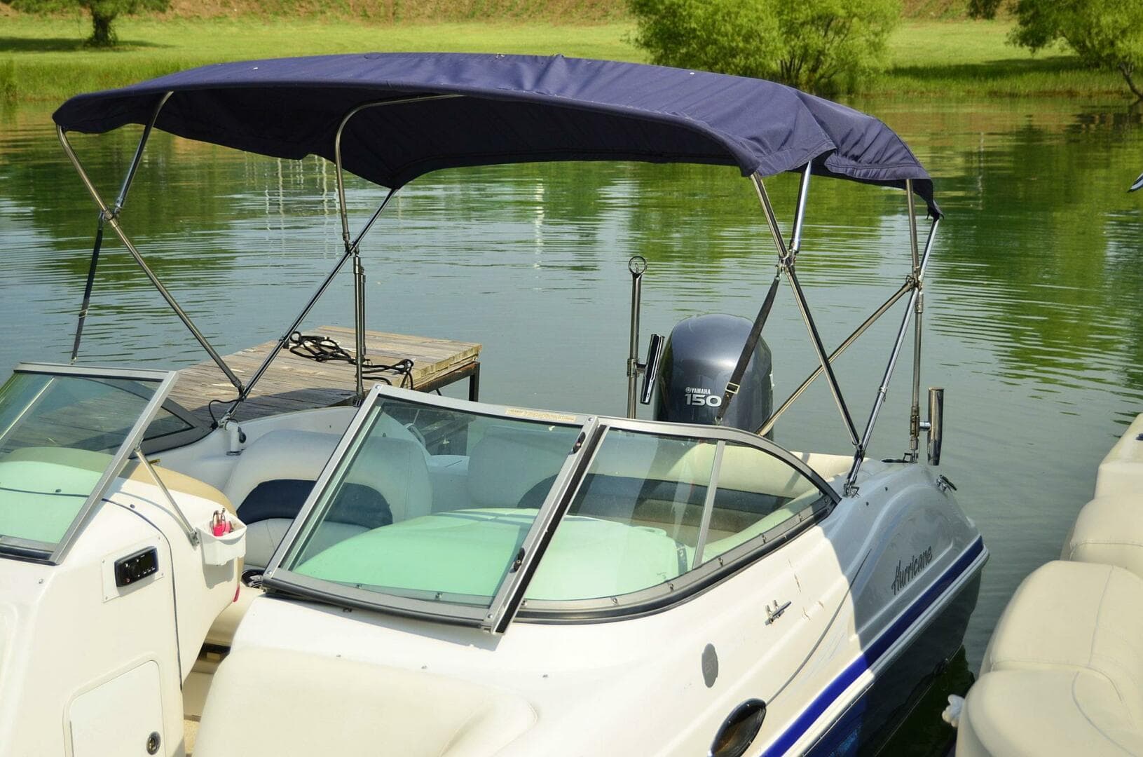 2011 Hurricane Sundeck 217 — photo 12