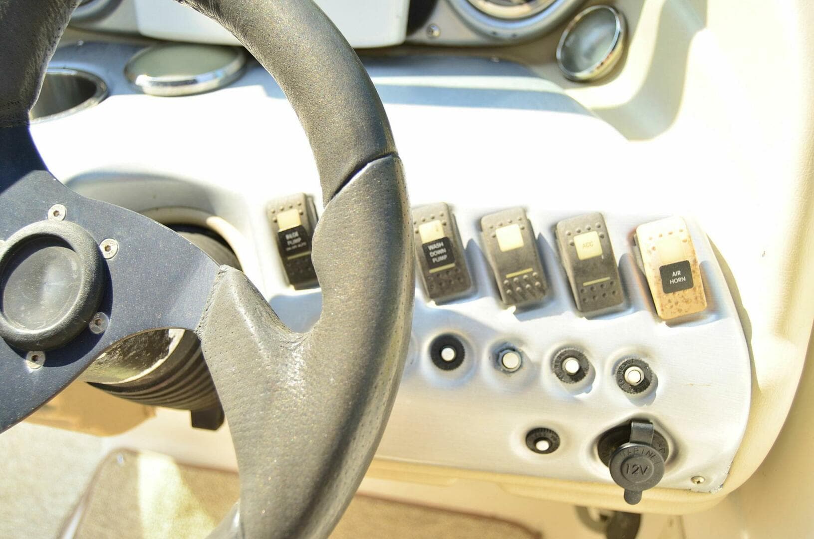 2011 Hurricane Sundeck 217 — photo 73