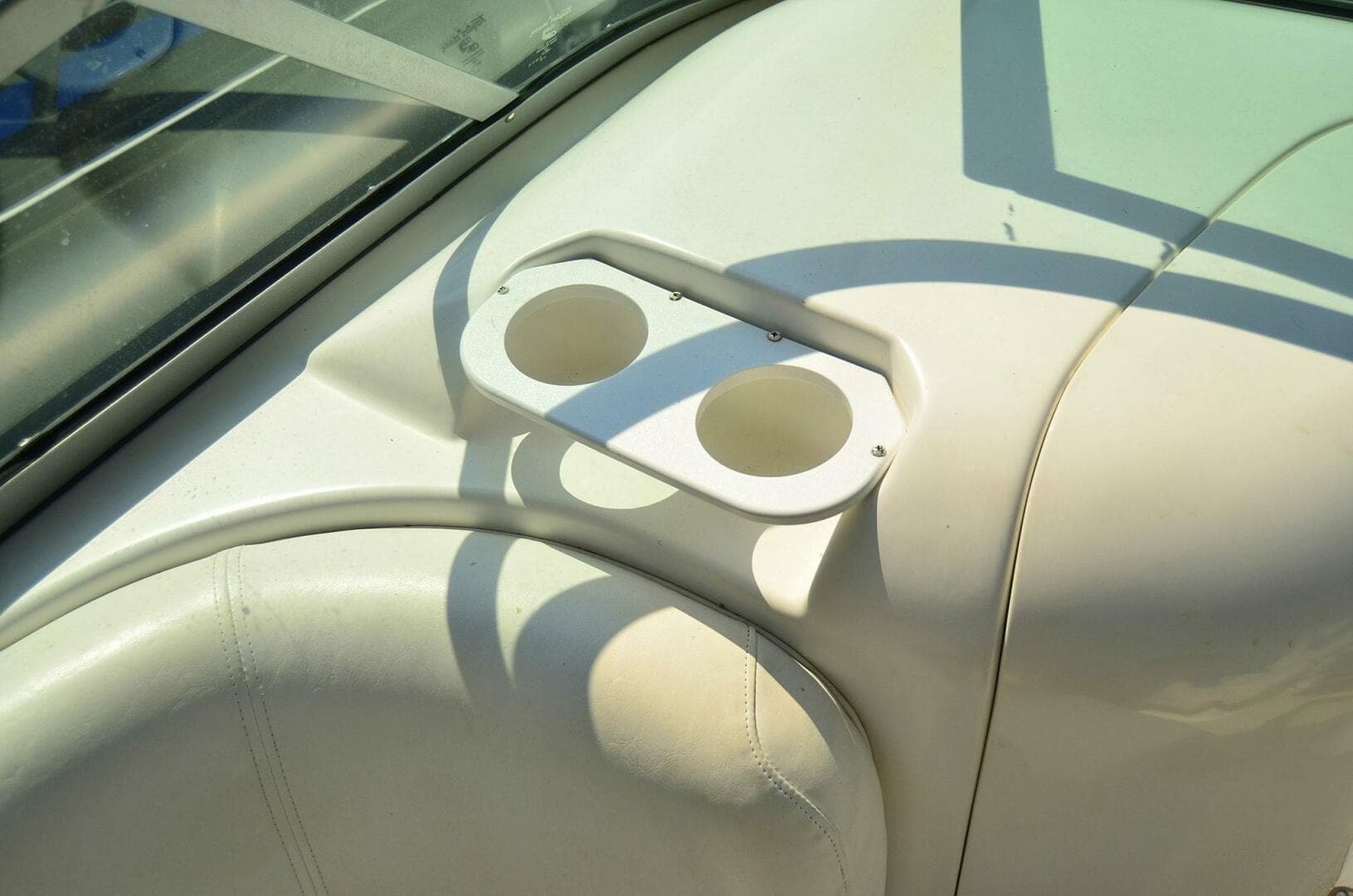 2011 Hurricane Sundeck 217 — photo 29