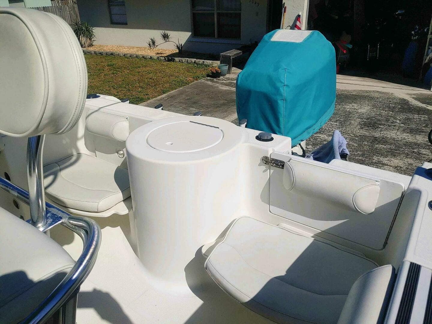 2001 Aquasport 219 CC — photo 13