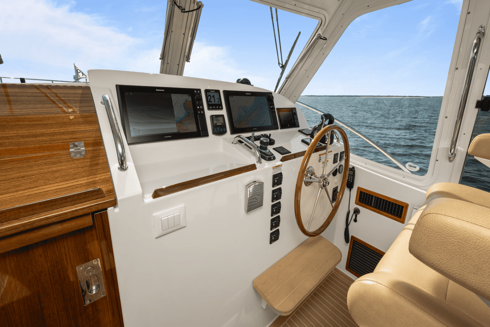 2022 Mjm 53 Z — photo 79