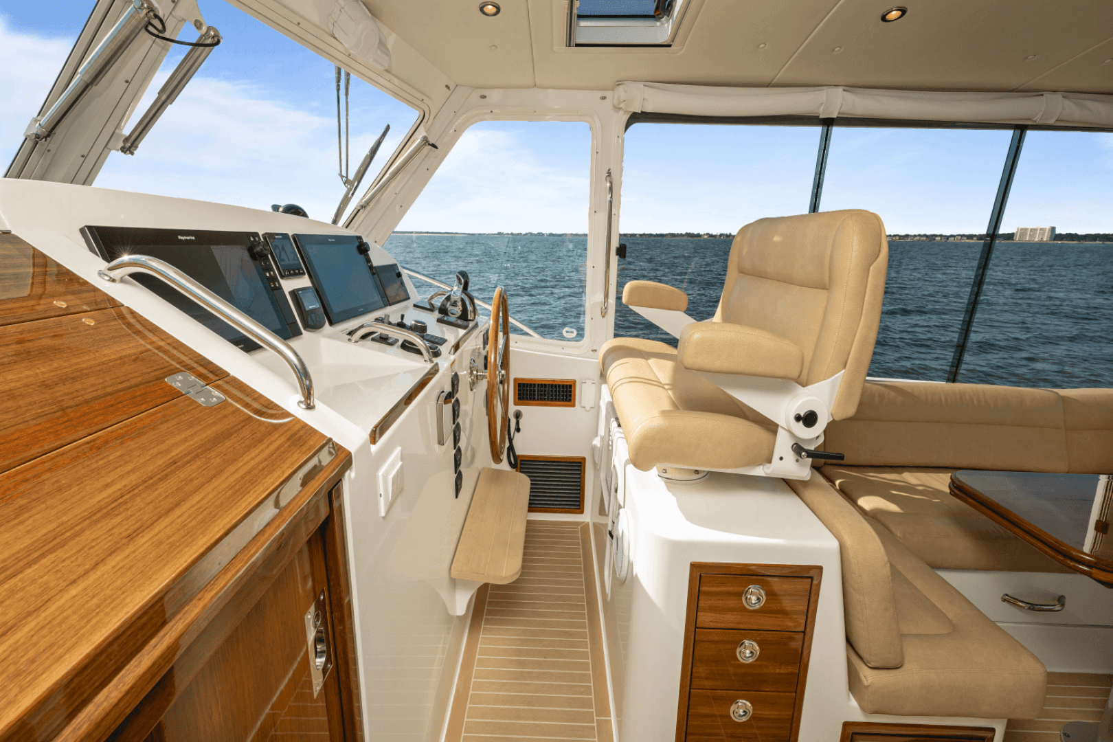 2022 Mjm 53 Z — photo 77