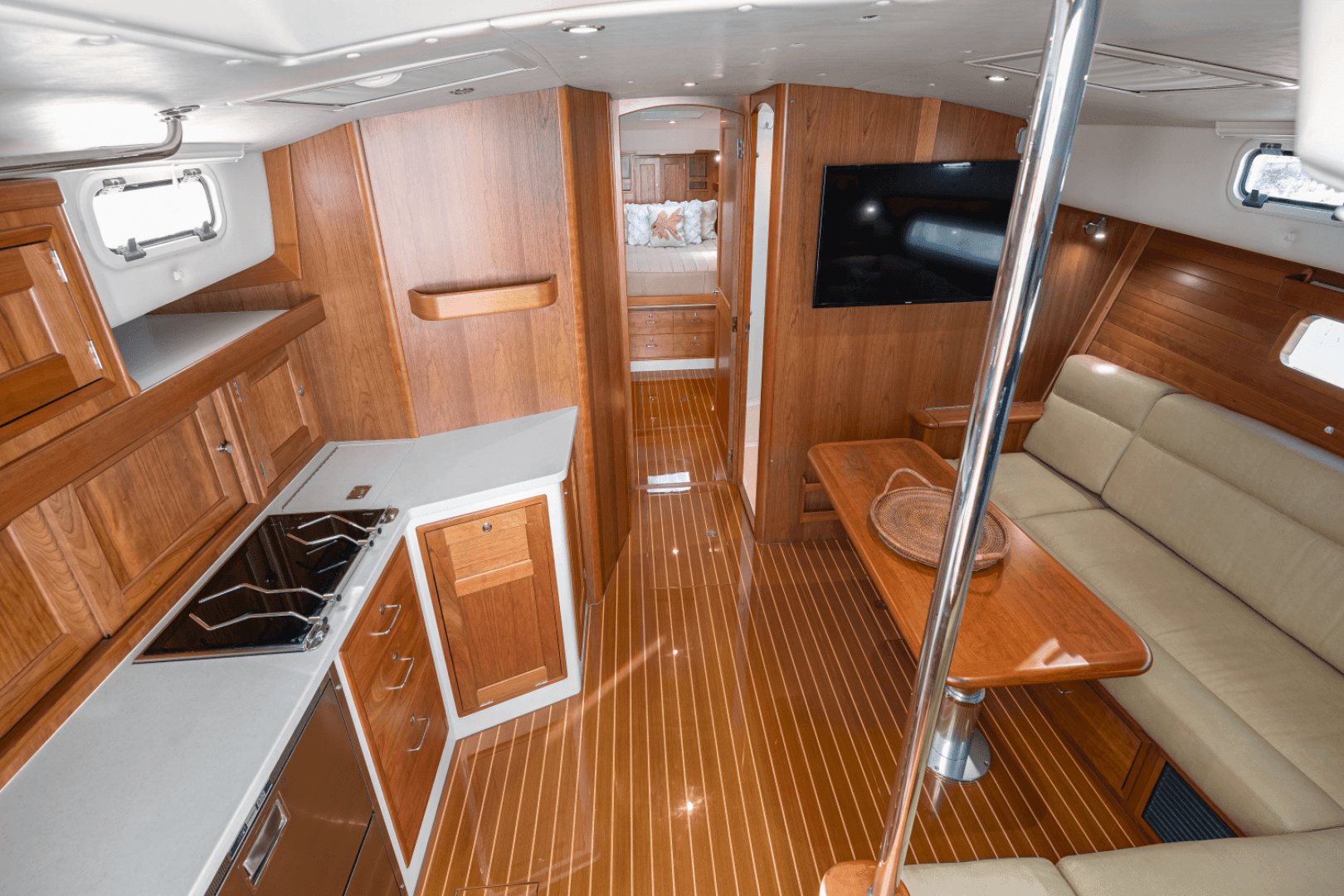 2022 Mjm 53 Z — photo 24