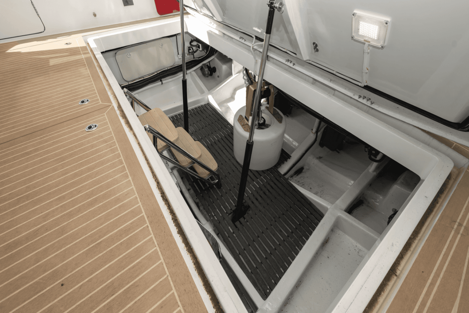 2022 Mjm 53 Z — photo 59