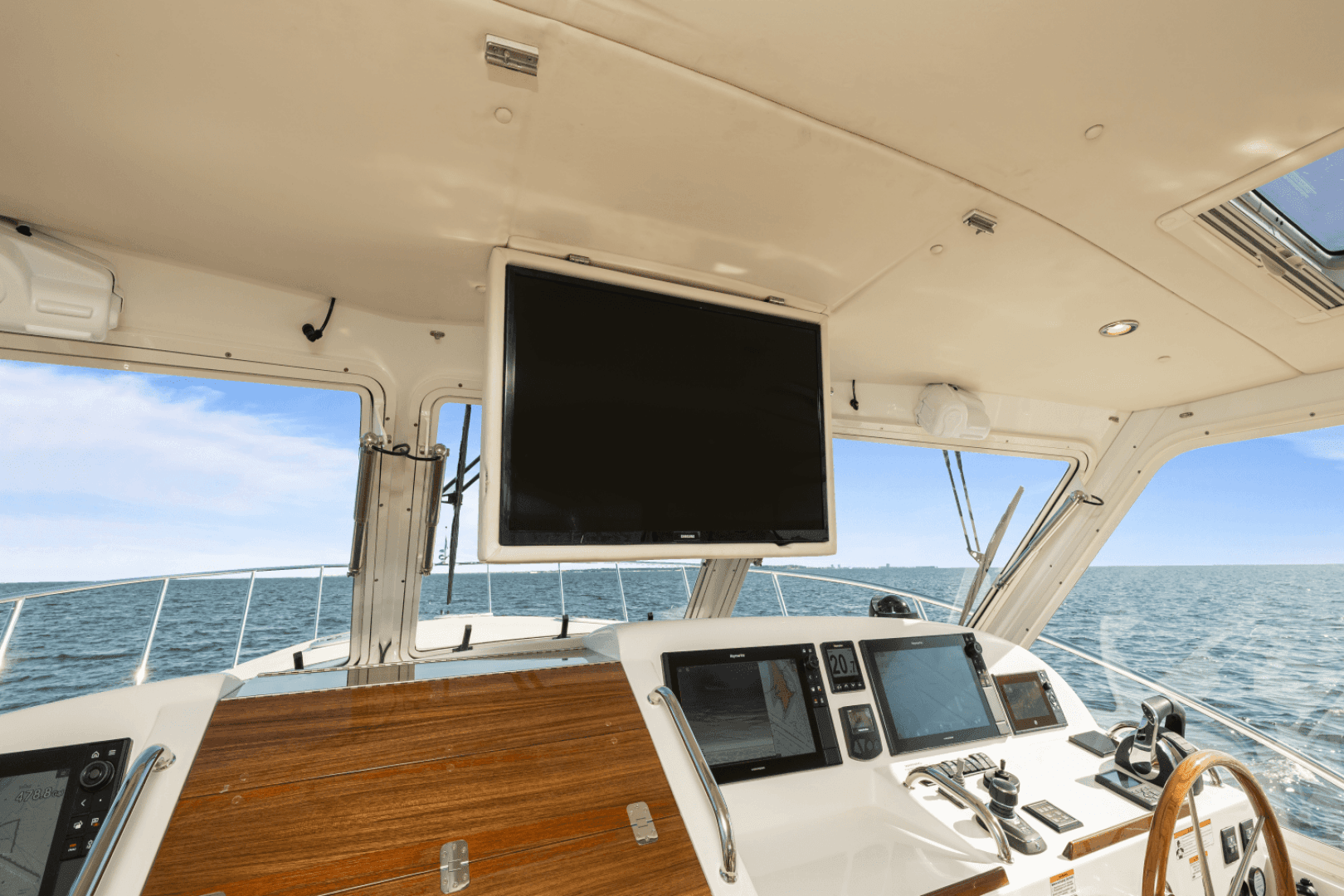 2022 Mjm 53 Z — photo 89