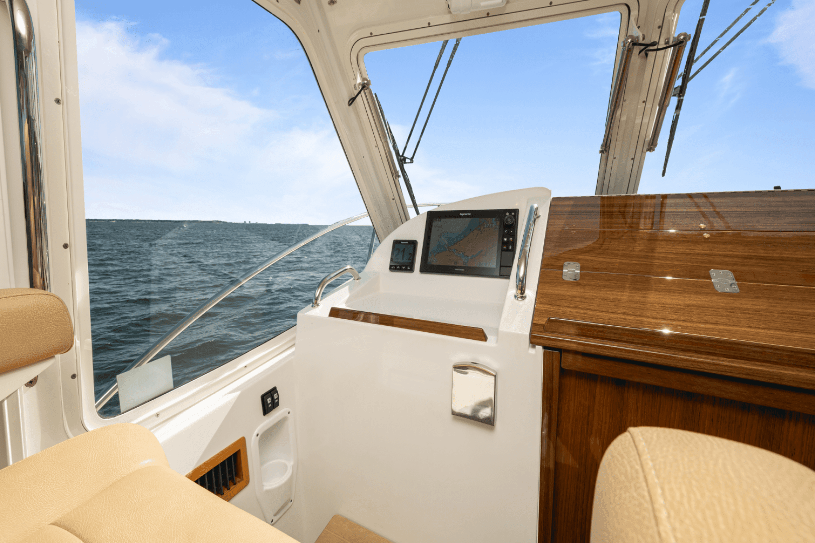 2022 Mjm 53 Z — photo 75