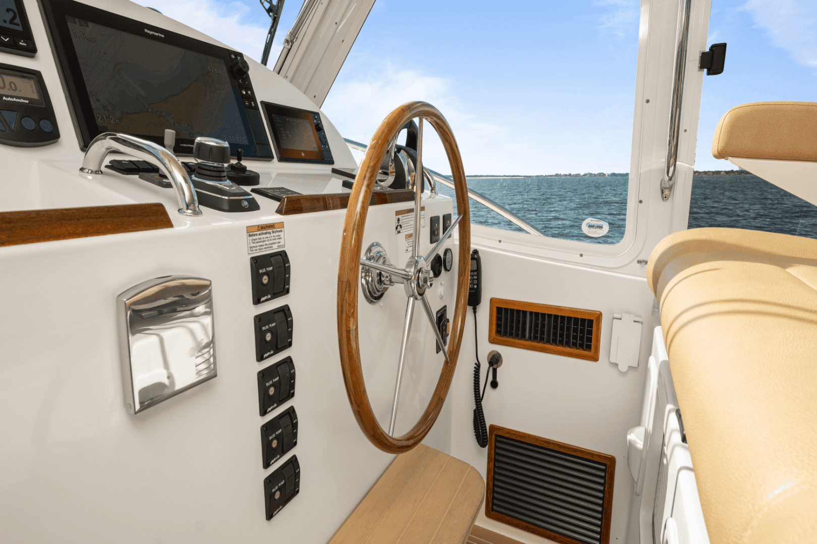 2022 Mjm 53 Z — photo 80